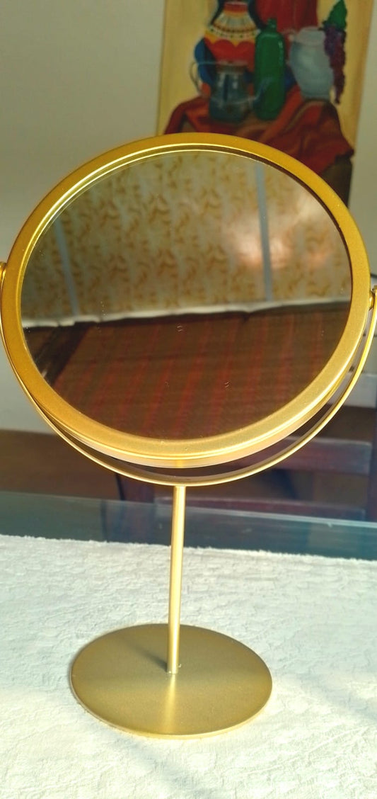 Royal Glow 360° Rotating Golden Metal Vanity Mirror – Premium Tabletop Decor